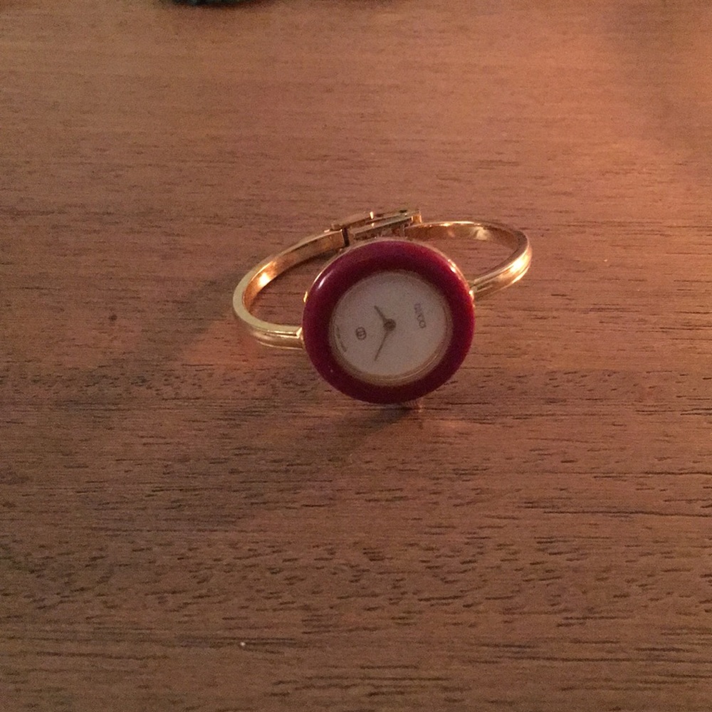 Vintage Gucci Watch - Battery Works